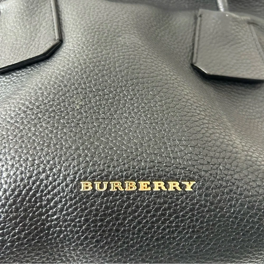 Burberry London Baynard Calfskin Black Pebbled Leather Handbag - Picture 3 of 10